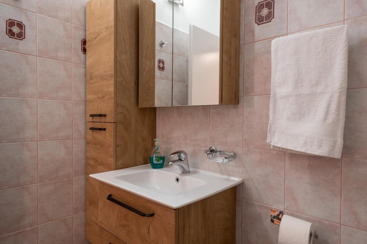 רוביני Apartment Orange 29 מראה חיצוני תמונה
